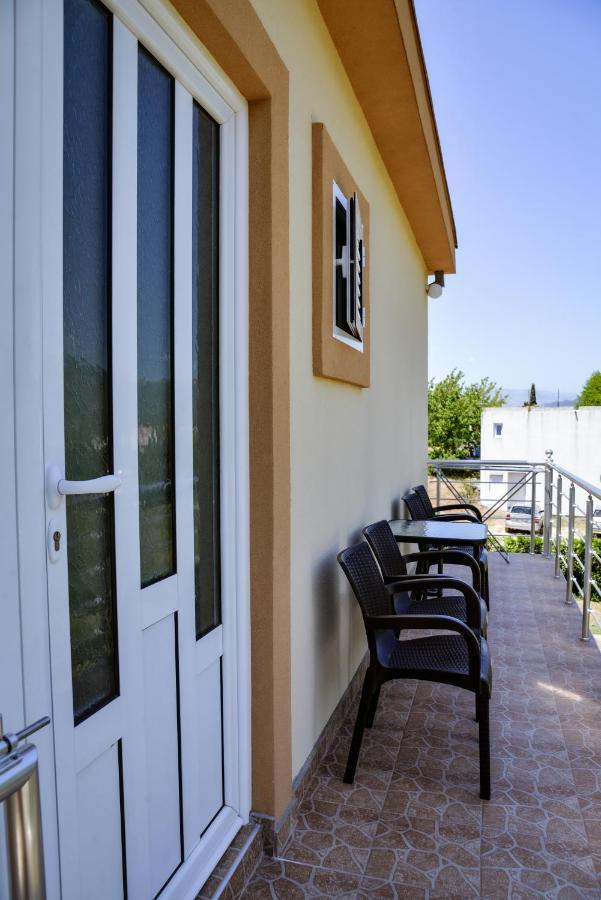 Apartment Nikola Kotor Exterior photo