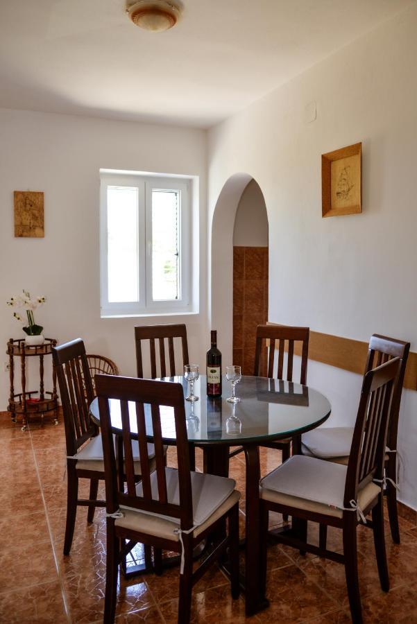 Apartment Nikola Kotor Exterior photo